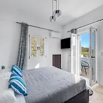 Elysia House Holiday home *