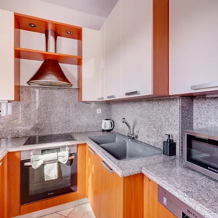 Semesterbostad Elysia House