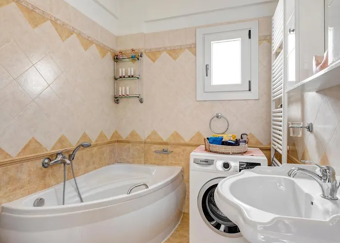 Holiday home Elysia House Posidhonia (Syros)